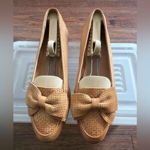 Vintage Cole Haan Woven Leather Loafers with Bow – Made in Italy, Size 7M